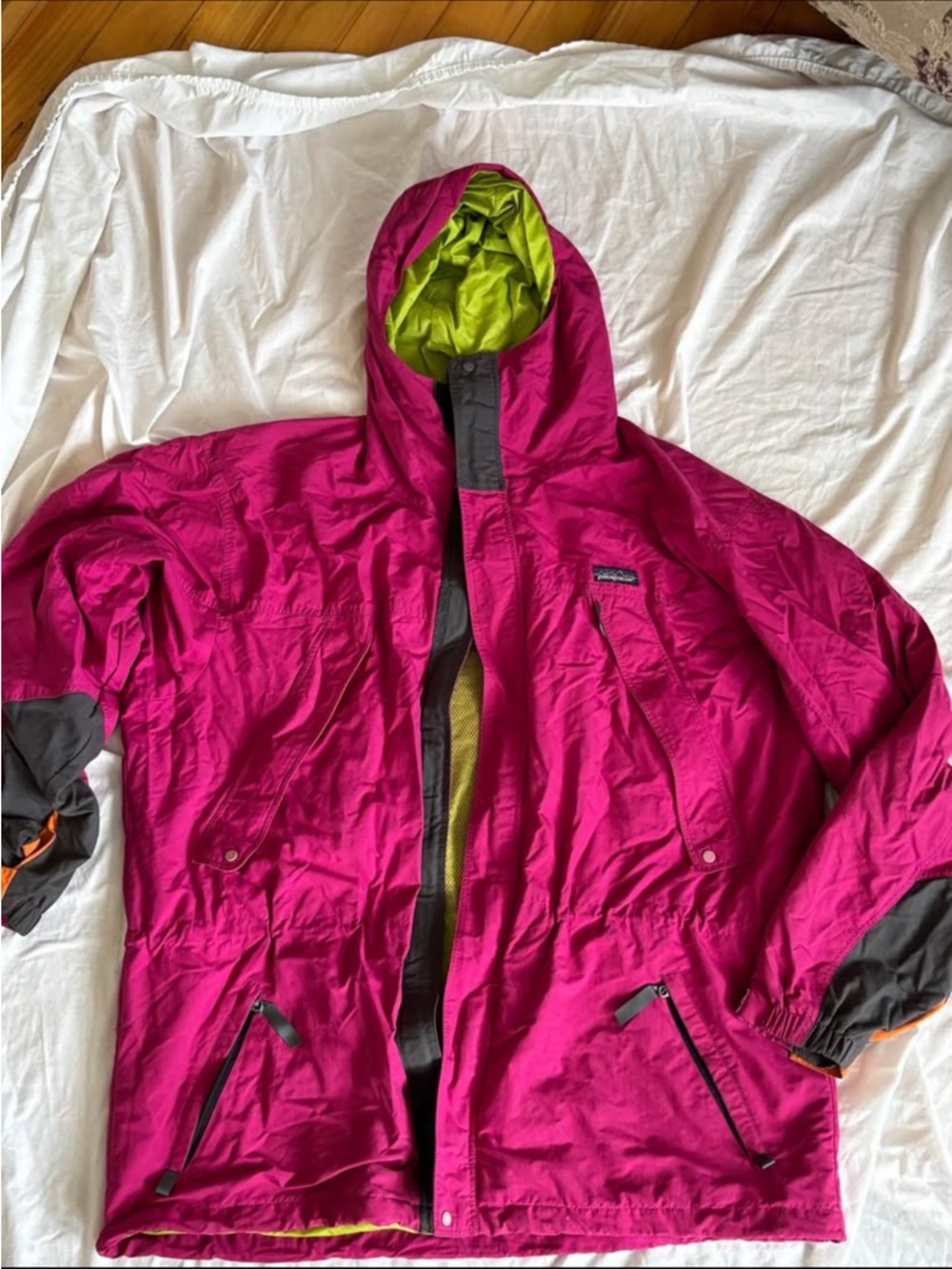 Vintage 2000 Patagonia mountain storm shell - magenta / lime Xl